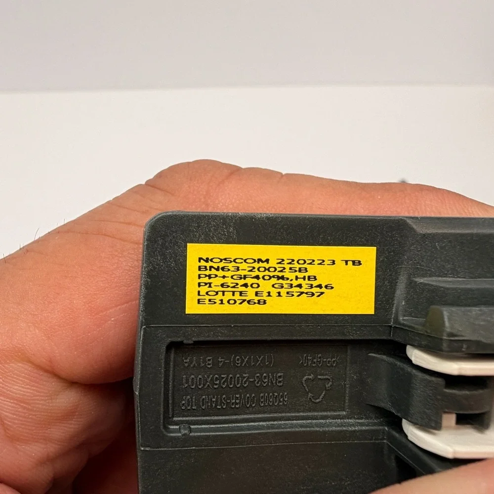 Samsung QN60Q60BAF QN65Q60BAF Stand Legs(BN96-54829B / BN63-20025B)FAST Shipping